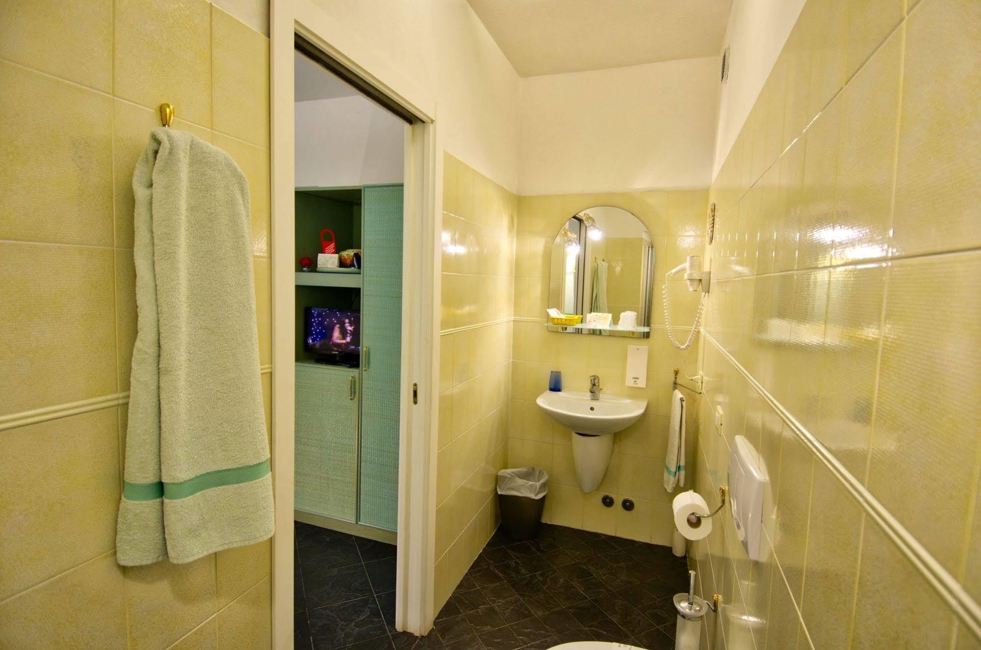 Aparthotel Cinqueterre 4*
