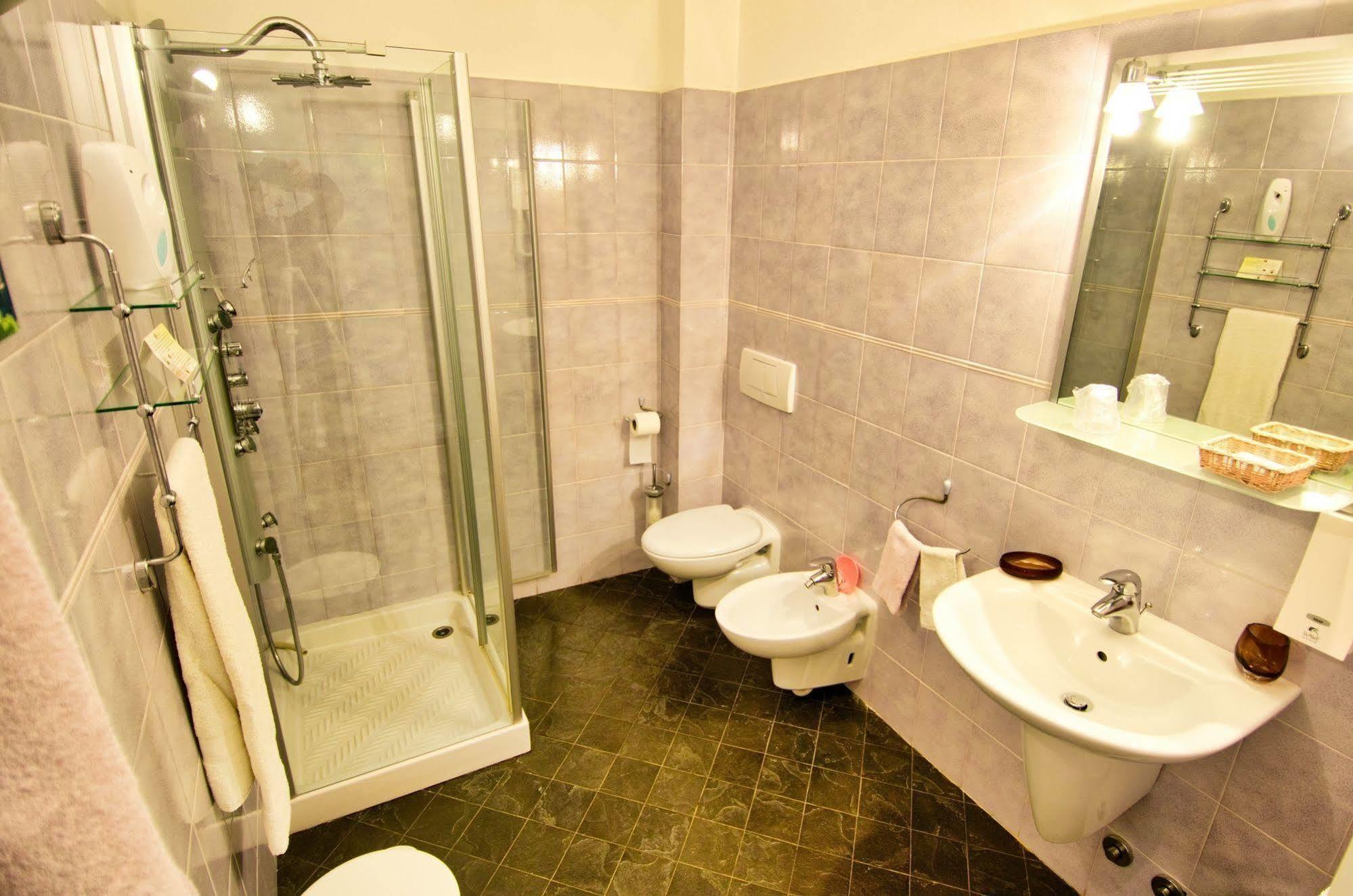 Aparthotel Cinqueterre 4*